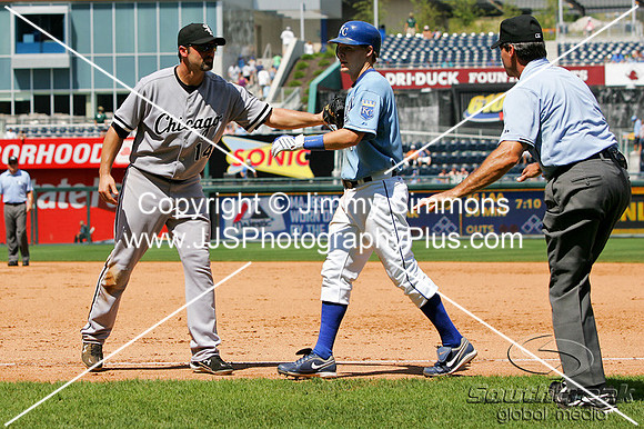 MLB BASEBALLL 2010: August 22 Kansas City Royals  defeat Chicago White Sox 3-2